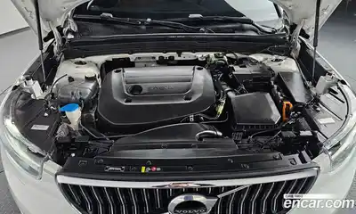 Volvo XC40 2020 2.0 гидро в Москве № 164515, миниатюра 6