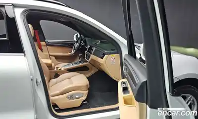 Porsche Macan 2021 2.0 гидро в Москве № 165493, миниатюра 11