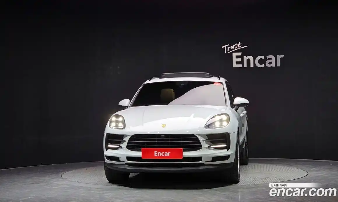 Porsche Macan 2021 2.0 гидро в Москве № 165493, фото 3