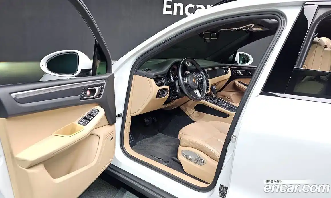 Porsche Macan 2021 2.0 гидро в Москве № 165493, фото 10