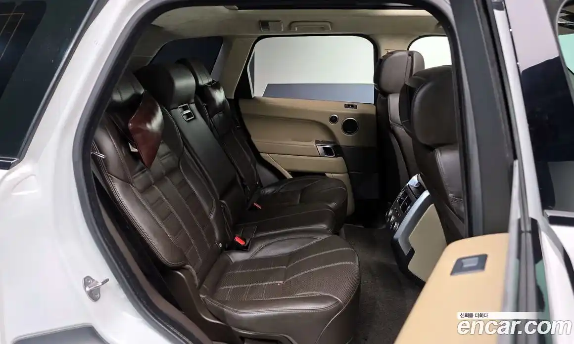 Land Rover Range-Rover Sport 2016 3.0 гидро в Москве № 166642, фото 12