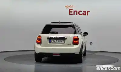 Mini Cooper 2016 1.5 гидро в Москве № 167123, миниатюра 4