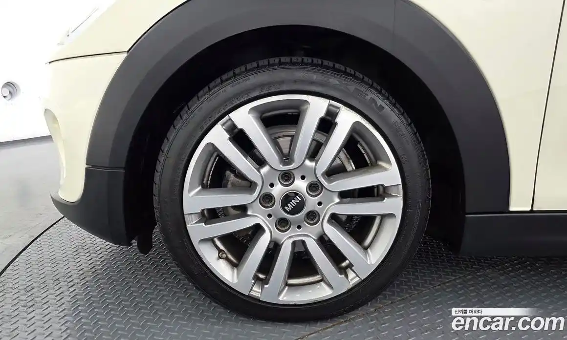 Mini Cooper 2016 1.5 гидро в Москве № 167123, фото 5