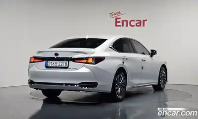 Lexus ES 2025 2.5 гидро в Москве № 167954, миниатюра 2