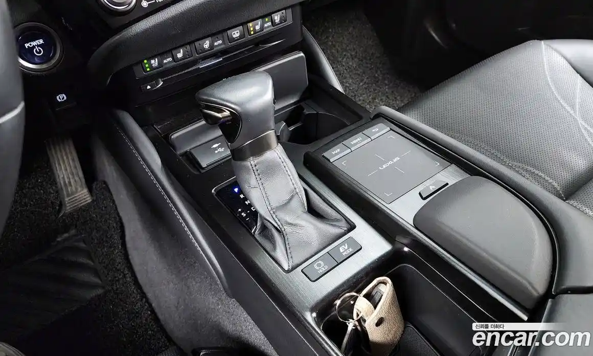 Lexus ES 2022 2.5 гидро в Москве № 168251, фото 9