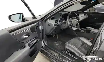 Lexus ES 2022 2.5 гидро в Москве № 168251, миниатюра 10