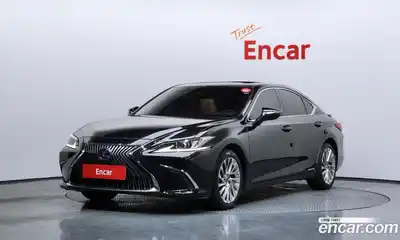 Lexus ES, 2021