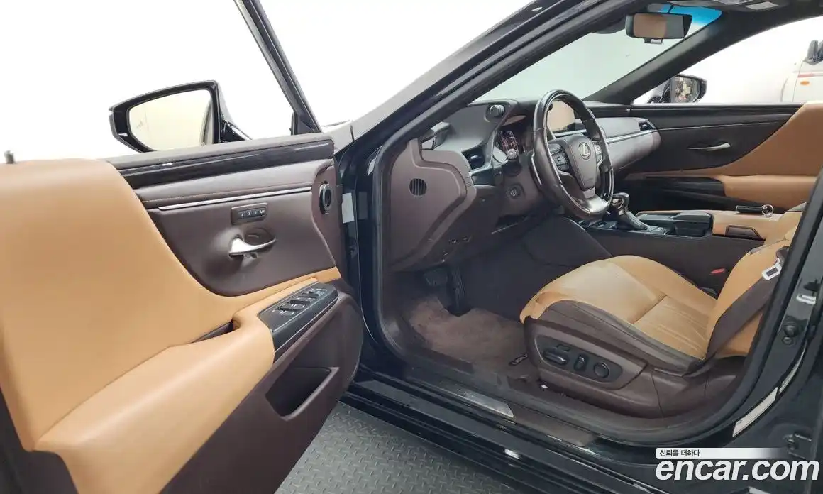 Lexus ES 2021 2.5 гидро в Москве № 168262, фото 10
