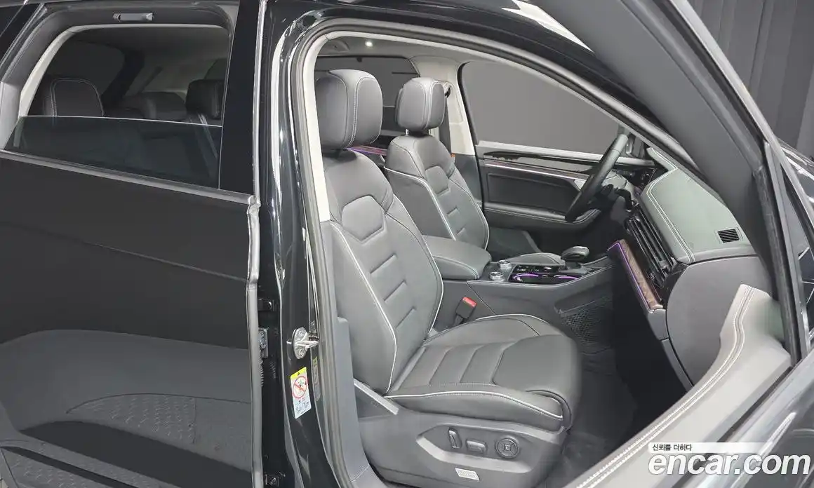 Volkswagen Touareg 2025 3.0 гидро в Москве № 168364, фото 12