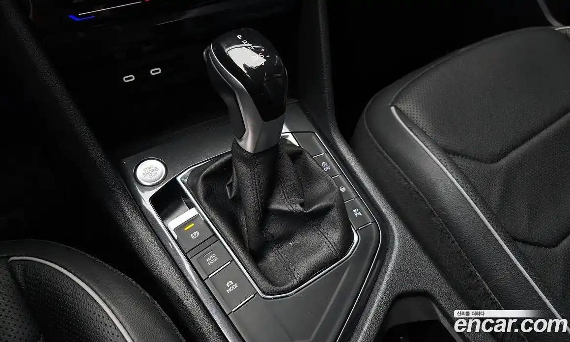 Volkswagen Tiguan 2023 2.0 гидро в Москве № 168483, фото 9