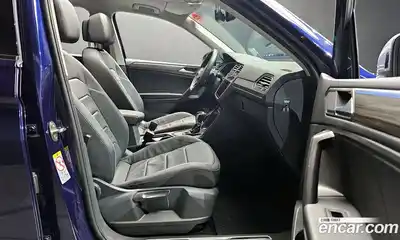 Volkswagen Tiguan 2023 2.0 гидро в Москве № 168483, миниатюра 10