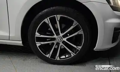 Volkswagen Golf 2014 2.0 гидро в Москве № 168825, миниатюра 5