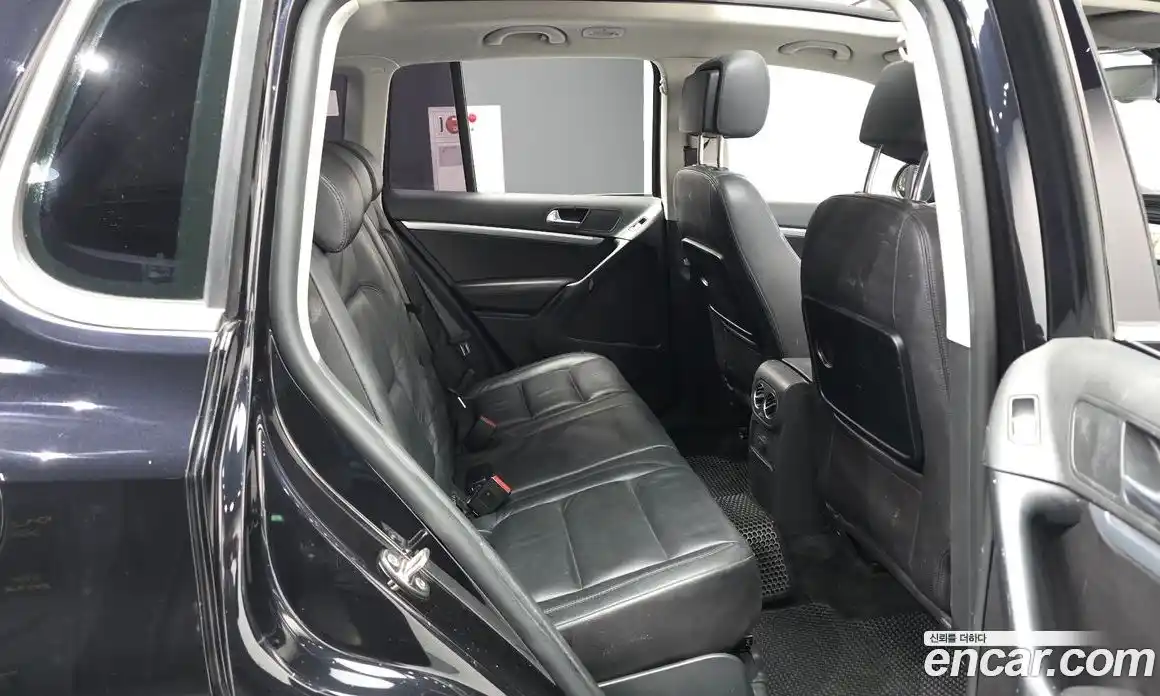 Volkswagen Tiguan 2016 2.0 гидро в Москве № 168946, фото 12