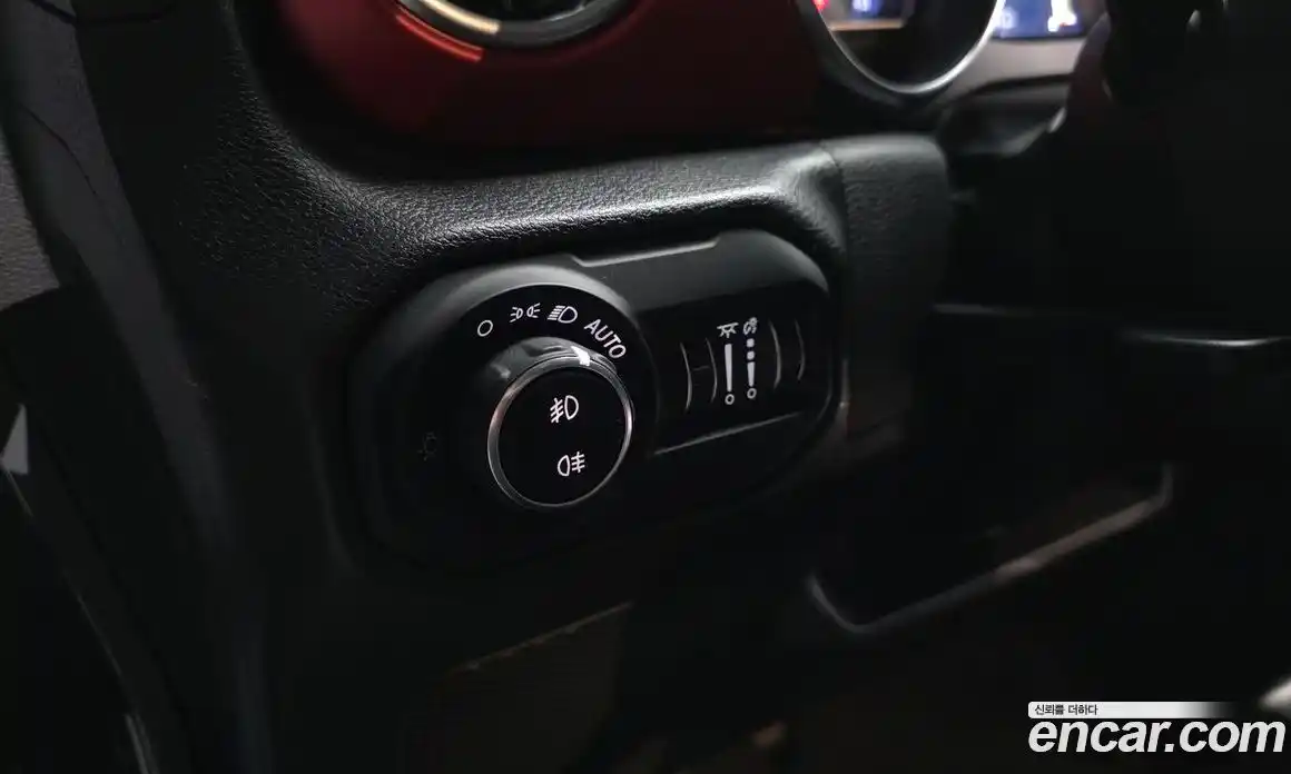 Jeep Wrangler 2023 2.0 гидро в Москве № 169403, фото 17