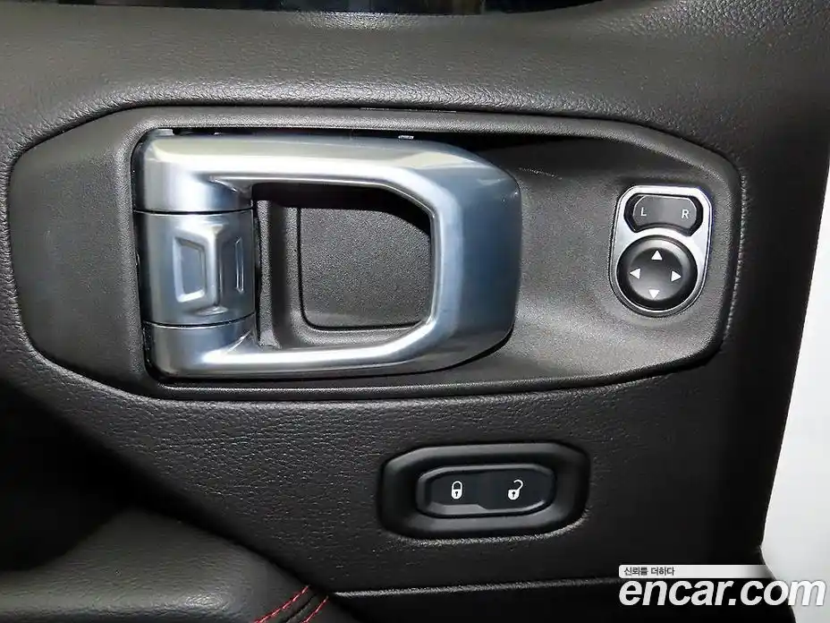Jeep Wrangler 2021 2.0 гидро в Москве № 169945, фото 14