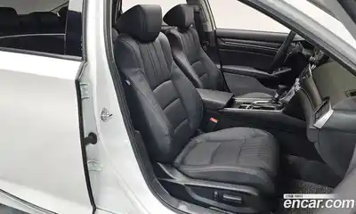 Honda Accord 2018 1.5 гидро в Москве № 170412, миниатюра 9