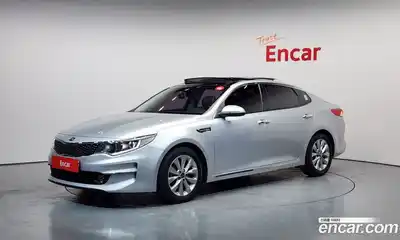 Kia K5, 2015