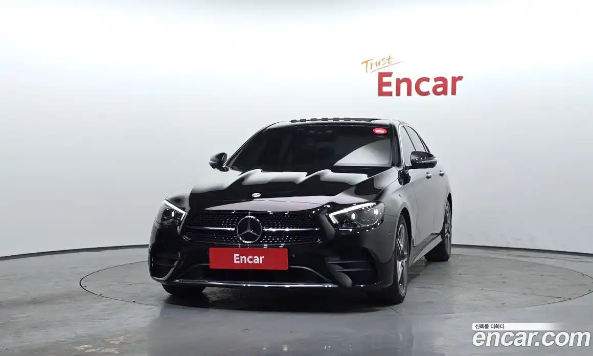 Mercedes-Benz E-Class 2022 2.0 гидро, фото 3