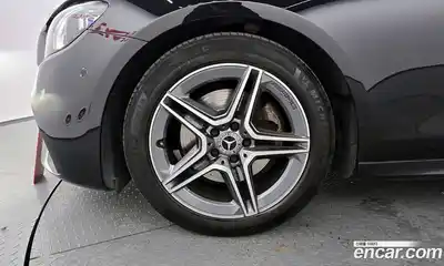 Mercedes-Benz E-Class 2022 2.0 гидро, миниатюра 5