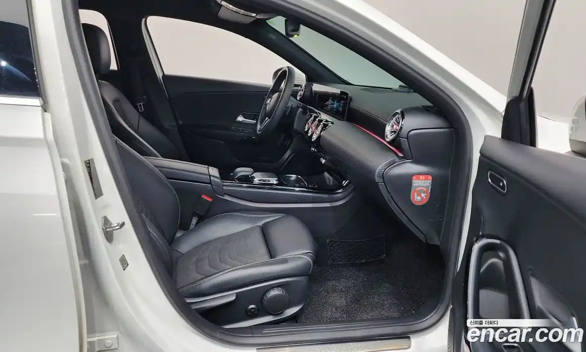Mercedes-Benz A-Class 2020 2.0 гидро в Москве № 183533, фото 11
