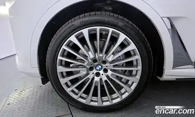 BMW X7 2022 3.0 гидро в Москве № 191906, миниатюра 5