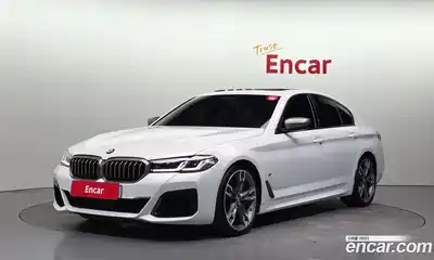 BMW 5-Series, 2022