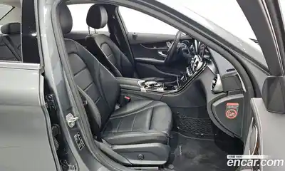 Mercedes-Benz C-Class 2018 2.0 гидро в Москве № 194364, миниатюра 12