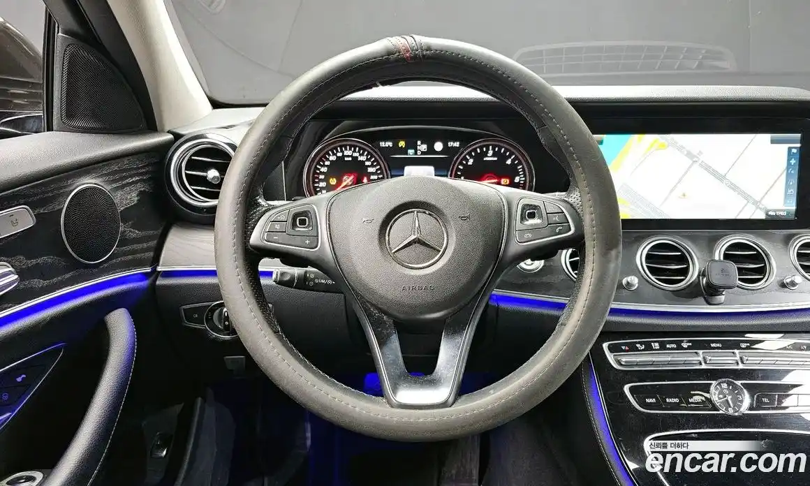 Mercedes-Benz E-Class 2017 1.9 гидро в Москве № 194975, фото 13