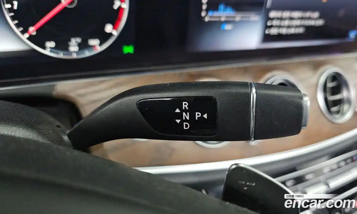 Mercedes-Benz E-Class 2018 2.0 гидро в Москве № 195310, фото 9