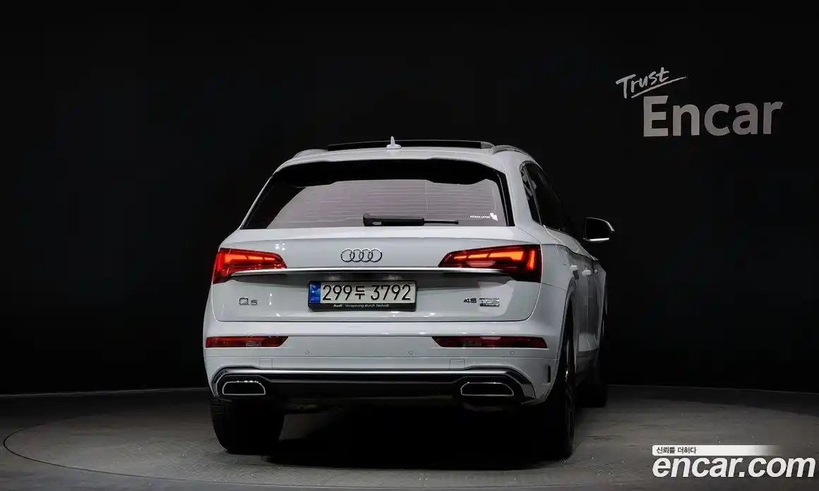 Audi Q5 2021 2.0 гидро в Москве № 196138, фото 4