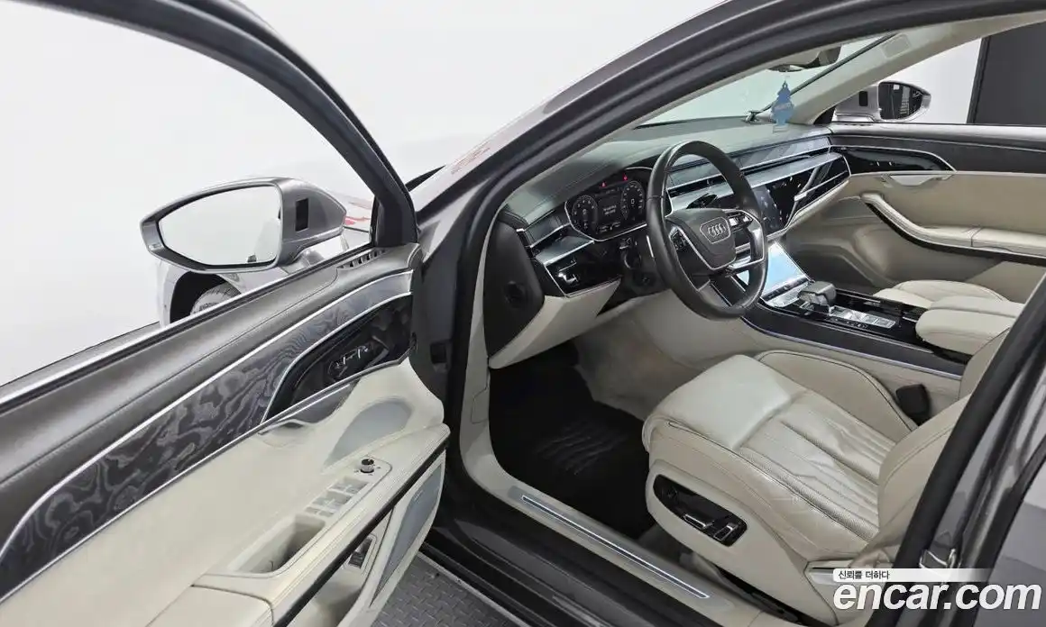 Audi A8 2018 3.0 гидро в Москве № 196546, фото 13
