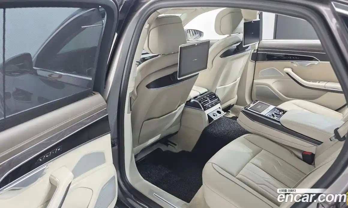 Audi A8 2018 3.0 гидро в Москве № 196546, фото 17