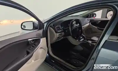 Volvo V40 2014 1.6 гидро в Москве № 197013, миниатюра 11