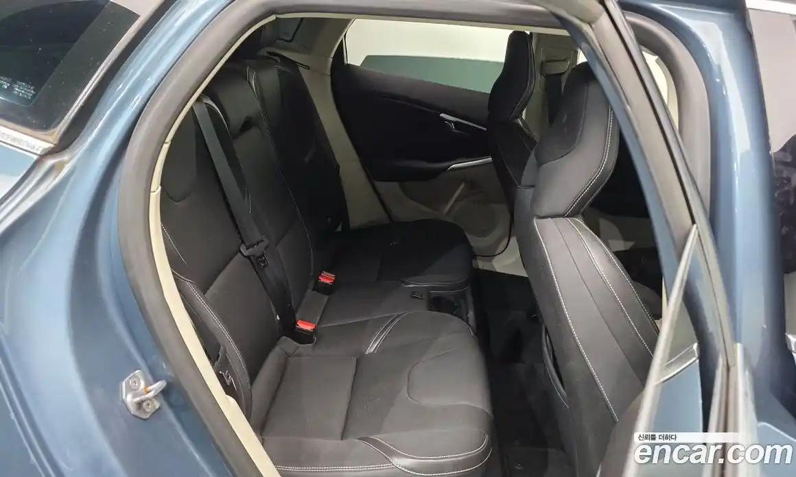 Volvo V40 2014 1.6 гидро в Москве № 197013, фото 12