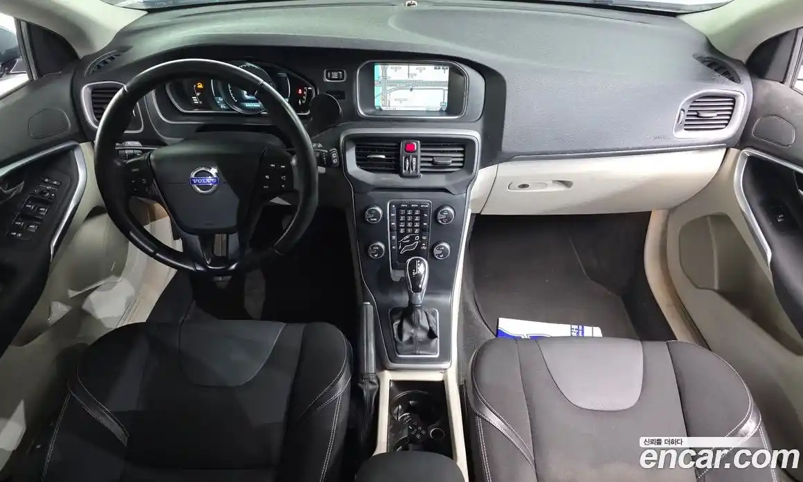 Volvo V40 2014 1.6 гидро в Москве № 197013, фото 7