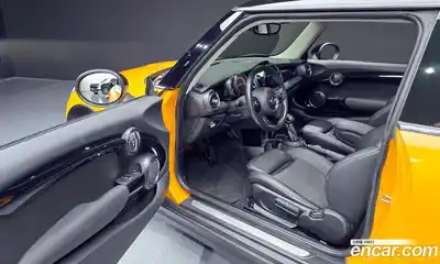 Mini Cooper 2015 1.5 гидро в Москве № 198331, миниатюра 11