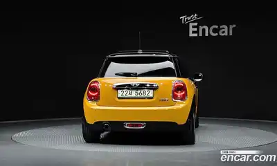 Mini Cooper 2015 1.5 гидро в Москве № 198331, миниатюра 4