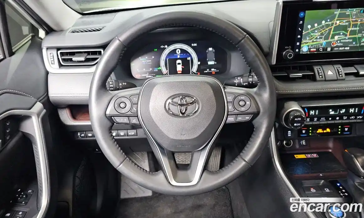 Toyota RAV4 2024 2.5 гидро в Москве № 199570, фото 6