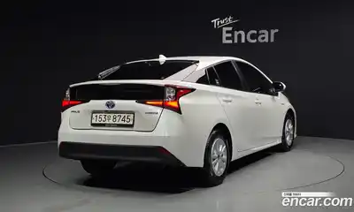 Toyota Prius 2021 1.8 гидро в Москве № 199613, миниатюра 2