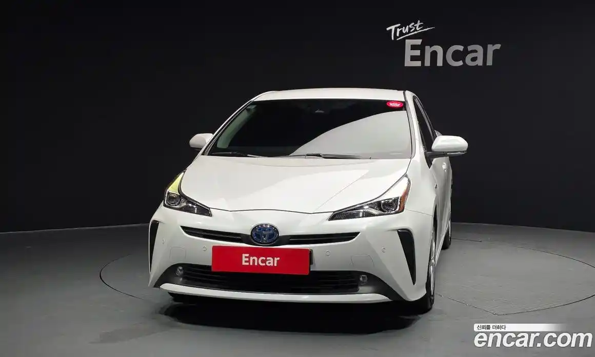 Toyota Prius 2021 1.8 гидро в Москве № 199613, фото 3