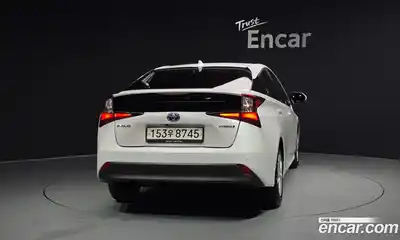 Toyota Prius 2021 1.8 гидро в Москве № 199613, миниатюра 4