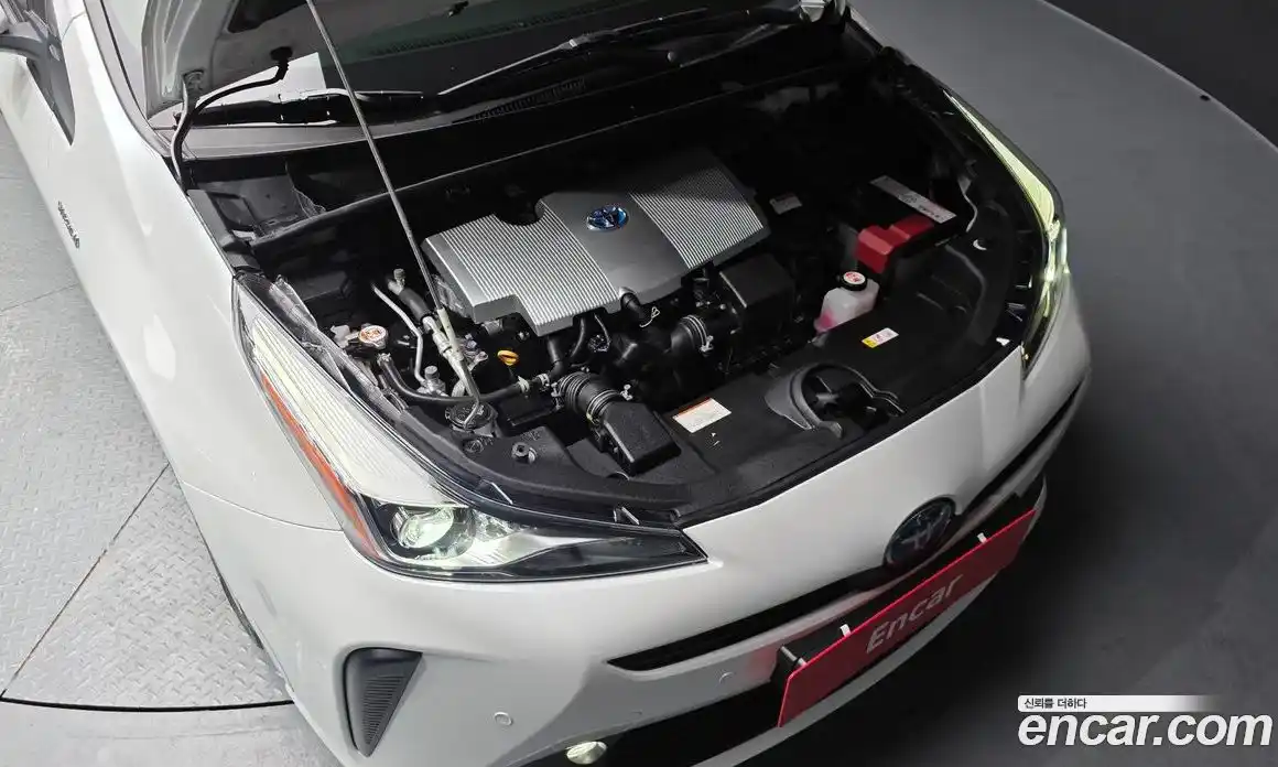 Toyota Prius 2021 1.8 гидро в Москве № 199613, фото 6