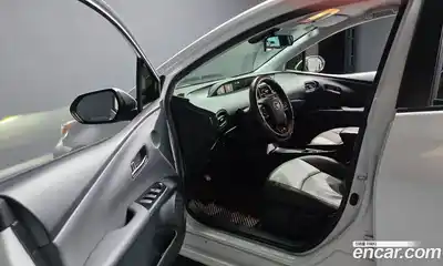 Toyota Prius 2021 1.8 гидро в Москве № 199613, миниатюра 10