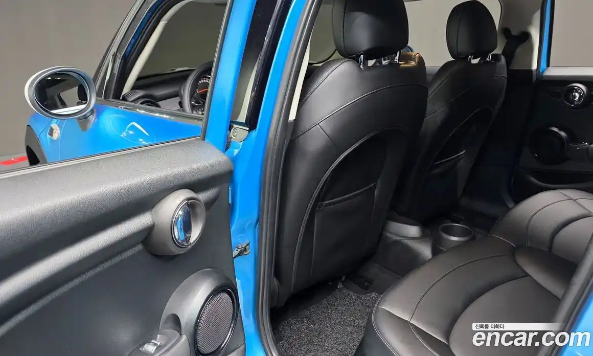 Mini Cooper 2017 1.5 гидро в Москве № 205335, фото 18