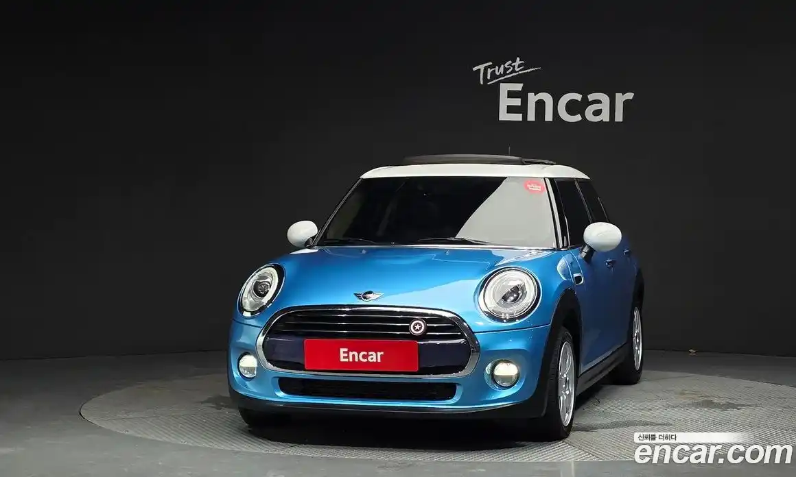 Mini Cooper 2017 1.5 гидро в Москве № 205335, фото 3