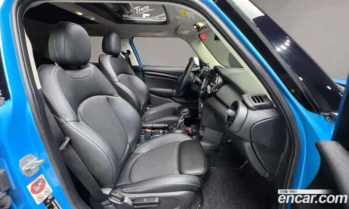 Mini Cooper 2017 1.5 гидро в Москве № 205335, фото 10