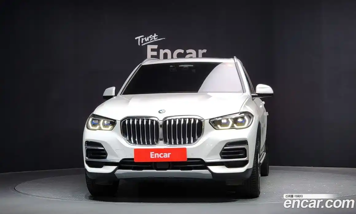 BMW X5 2023 3.0 гидро в Москве № 211171, фото 3