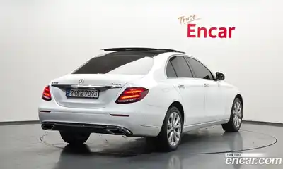 Mercedes-Benz E-Class 2019 2.0 гидро, миниатюра 2
