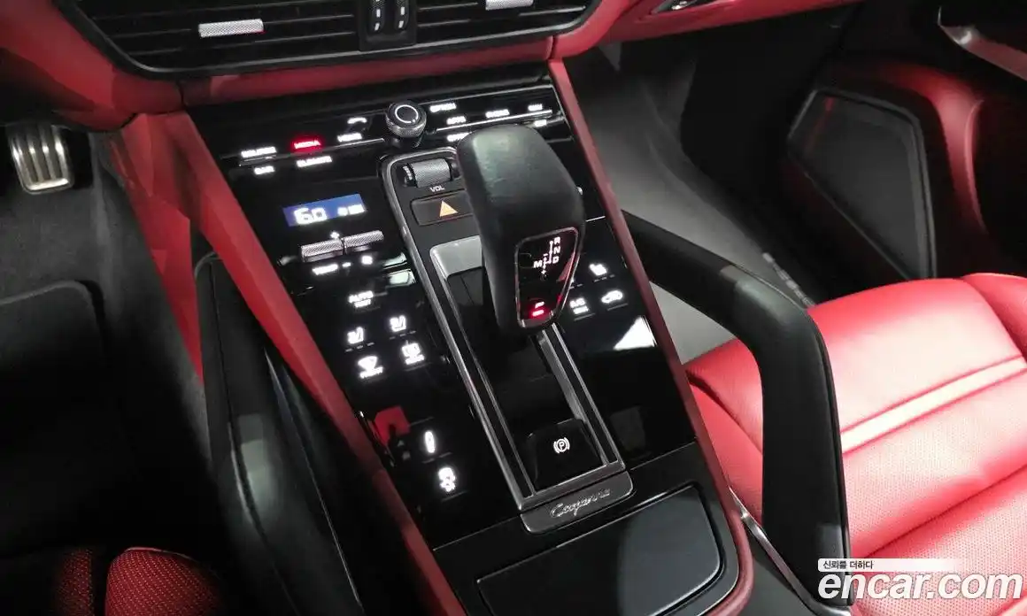 Porsche Cayenne 2021 4.0 гидро в Москве № 213193, фото 9