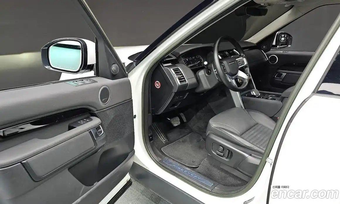 Land Rover Discovery 2023 2.0 гидро в Москве № 213417, фото 10